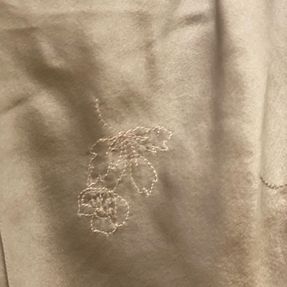 Sexy new Express 100% silk camisole! Small - Picture 6 of 7